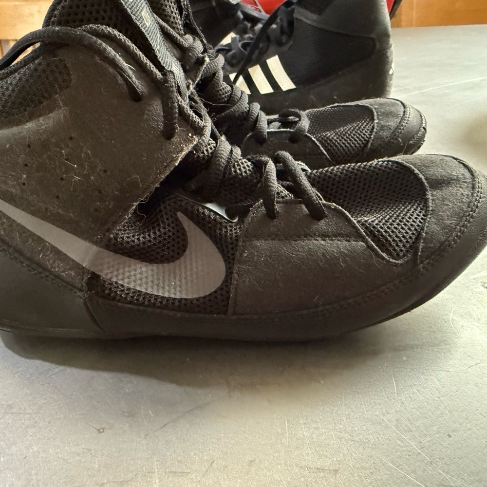 Nike wrestling, 6.5 fury new